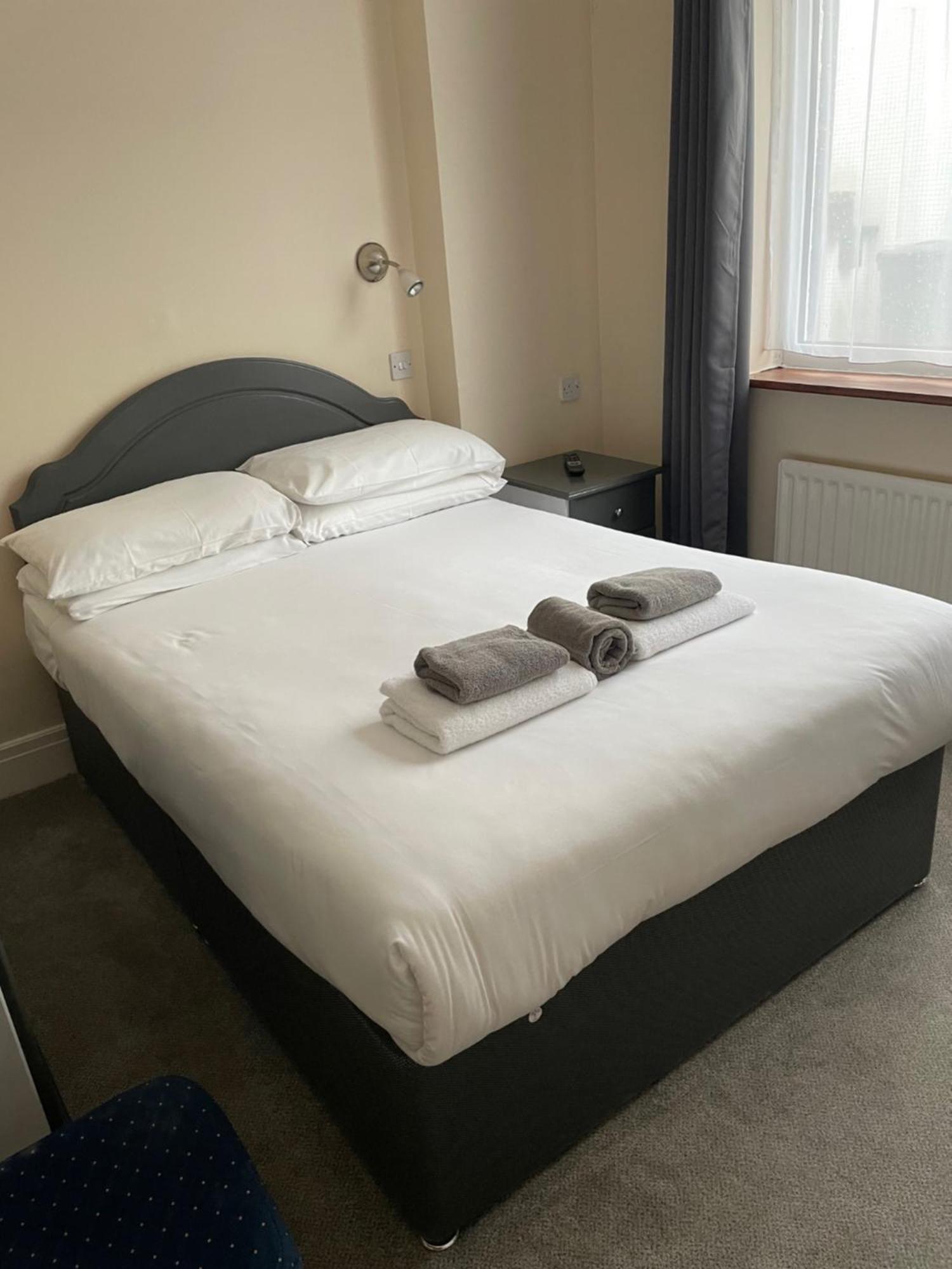 Merlewood Hotel Saundersfoot Buitenkant foto
